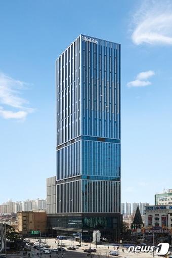 본문 이미지 - 나인트리 프리미어 로카우스 호텔 서울 용산(파르나스호텔 제공)