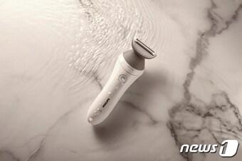 본문 이미지 - 사진은 필립스 6000 시리즈 바디 제모기 (필립스 제공)