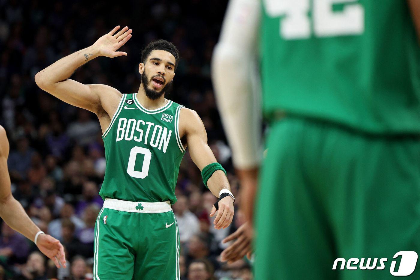 보스턴을 승리로 이끈 테이텀의 모습. ⓒ AFP=뉴스1