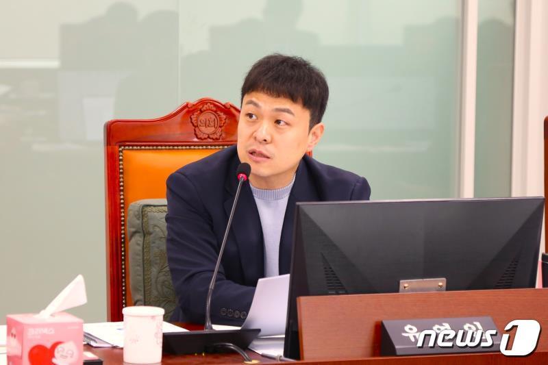 본문 이미지 - 경기도의회 유영일 신임 도시환경위원장.(자료사진)/