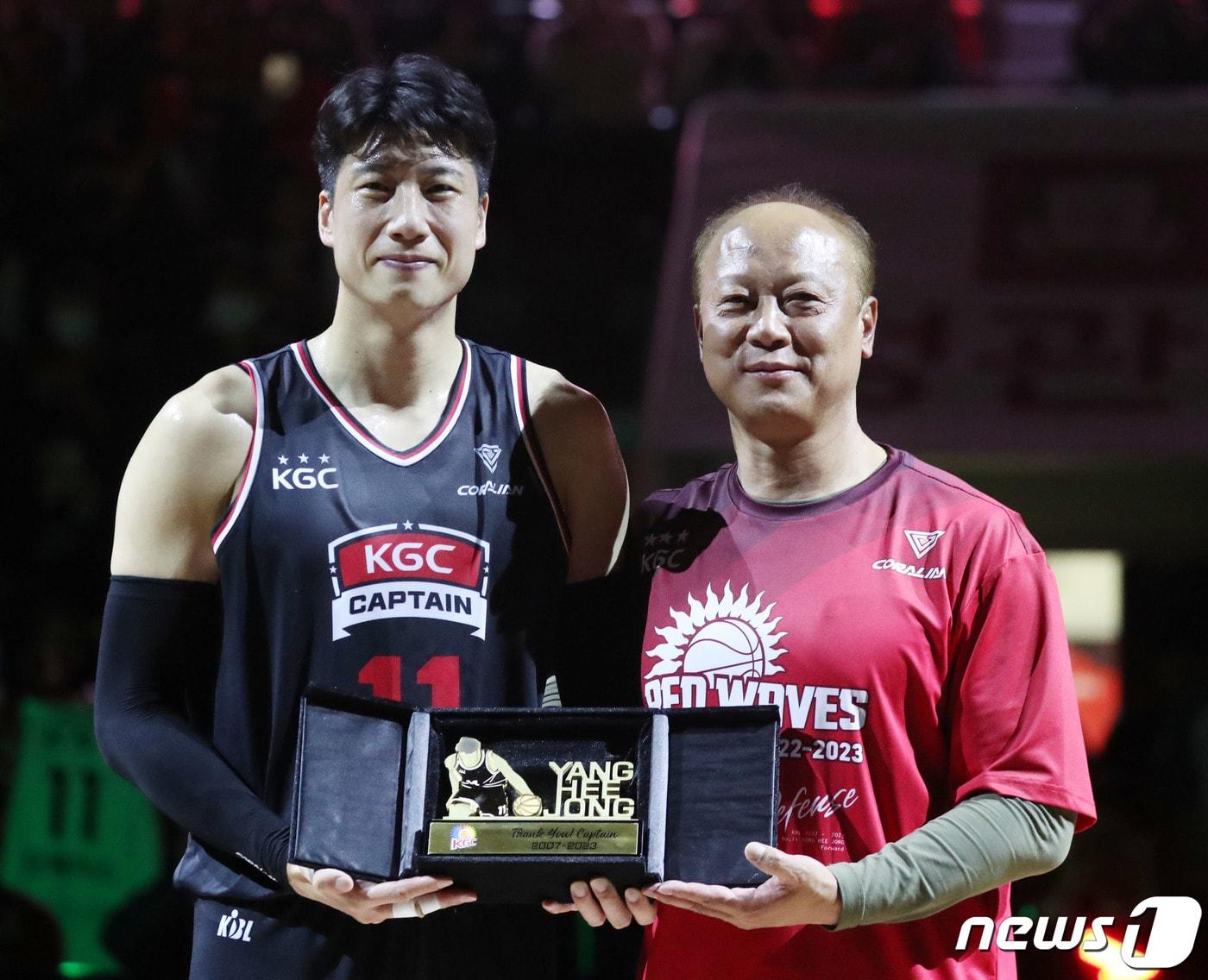 본문 이미지 - 양희종(왼쪽)2023.3.26 ⓒ 뉴스1 김영운 기자