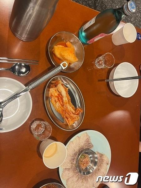 본문 이미지 - 서울 시내 한 콜키지 프리 순대국밥집 모습.2023.3.28/뉴스1 원태성 기자ⓒ news1