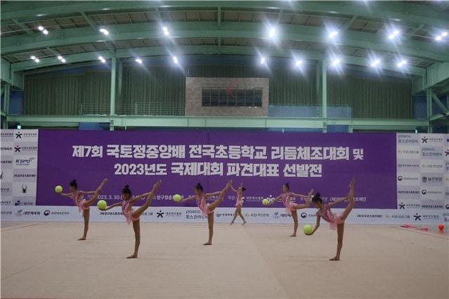 본문 이미지 - 대한체조협회가 항저우 아시안게임에 출전할 리듬체조 국가대표 선수를 선발한다.(대한체조협회 제공)