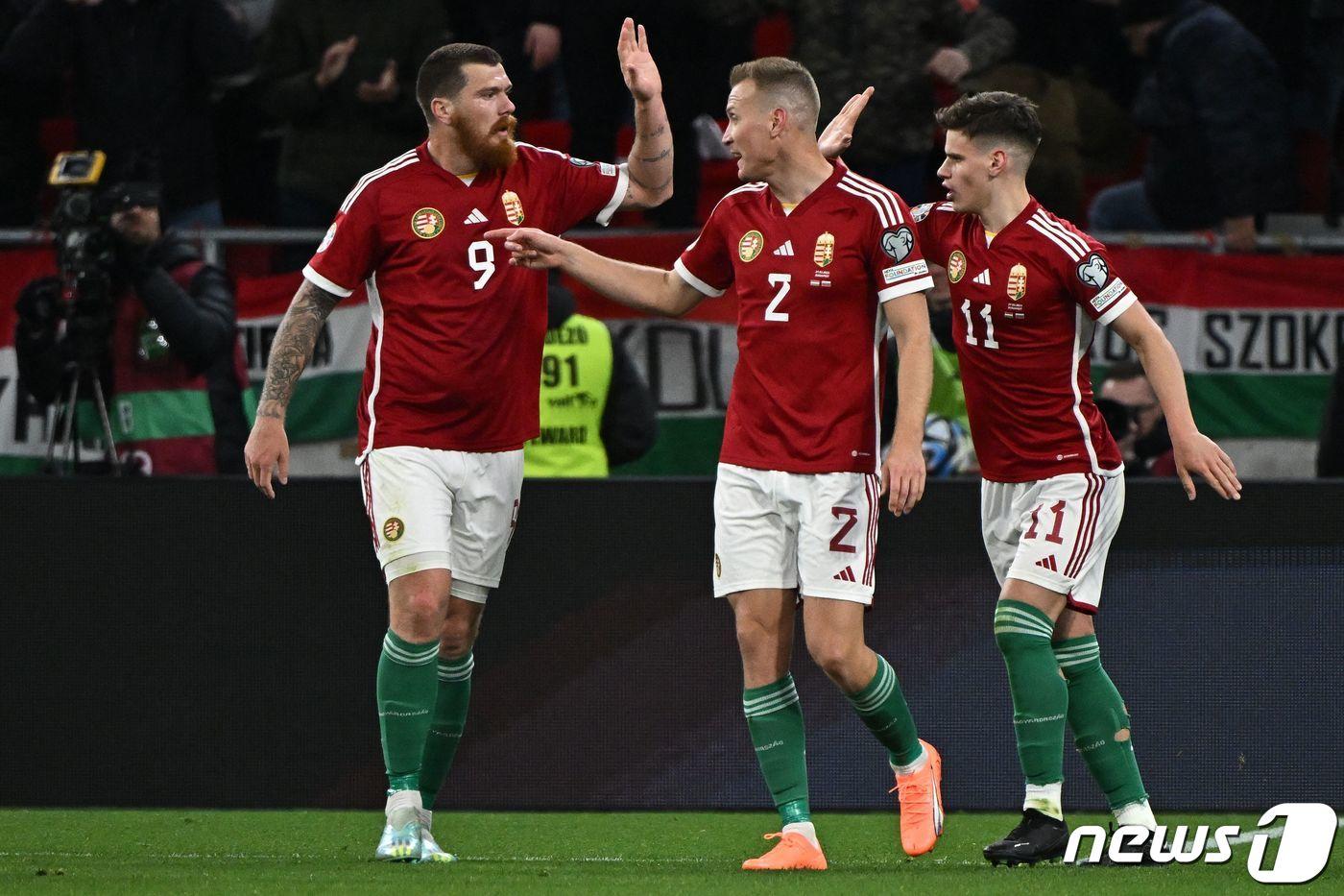 헝가리 국가대표팀에서 골 맛을 본 마틴 아담(왼쪽) ⓒ AFP=뉴스그