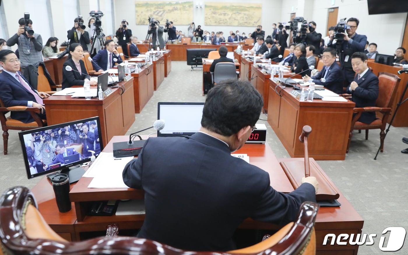 본문 이미지 - 31일 서울 여의도 국회 교육위원회에서 열린 정순신 자녀 학교폭력 진상조사 및 학교폭력 대책 수립을 위한 청문회 2023.3.31/뉴스1 ⓒ News1 허경 기자