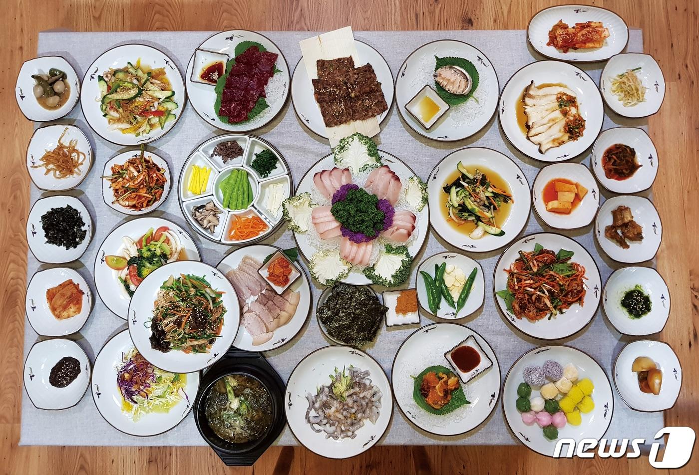 해남8미 중 하나인 한정식&#40;해남군 제공&#41;/뉴스1