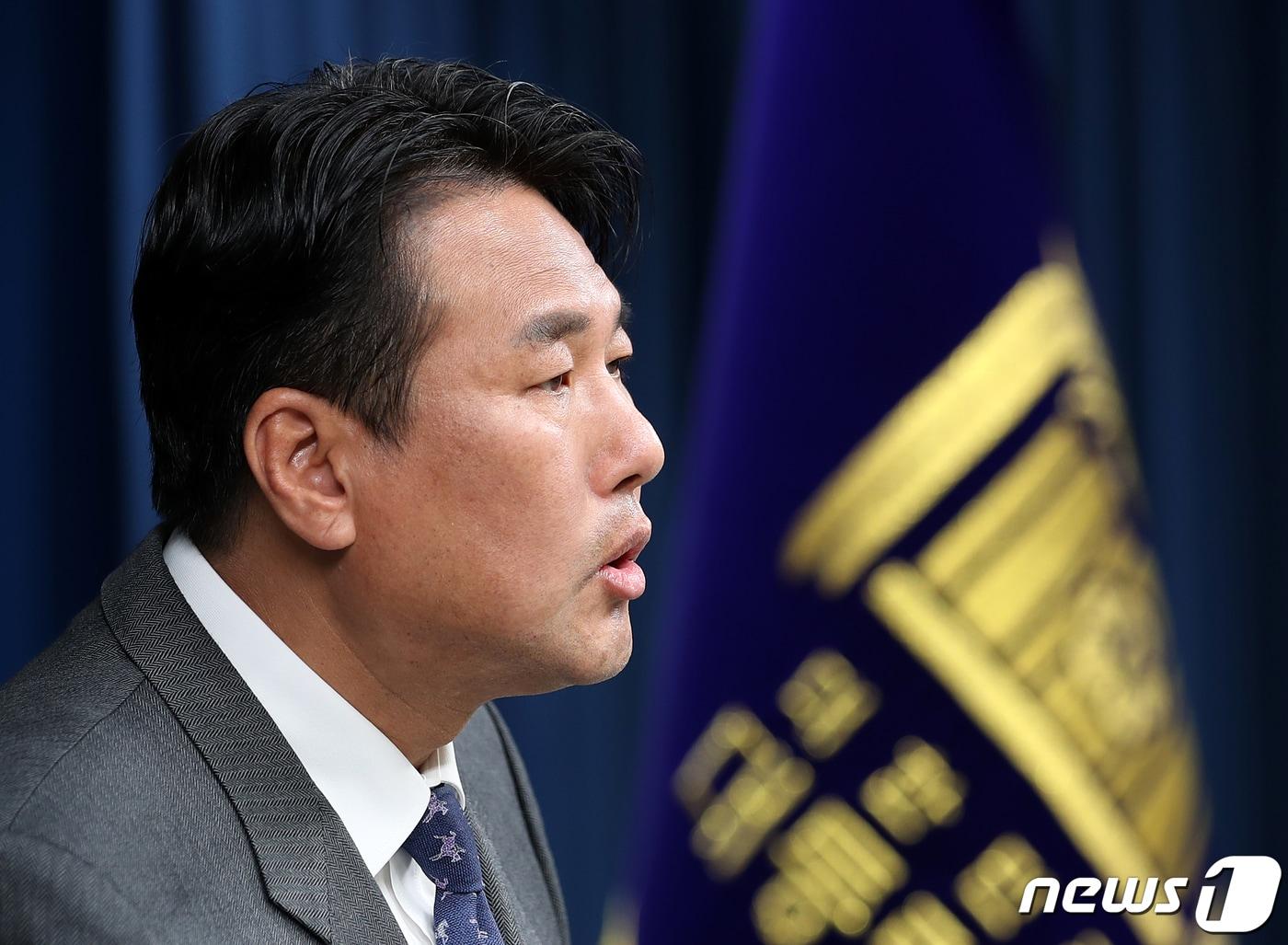 본문 이미지 - 김태효 국가안보실 1차장이 지난 6일 오후 용산 대통령실 청사에서 일제강점기 강제동원 피해배상 문제 해결을 위한 대통령실 입장을 브리핑하고 있다. 2023.3.6/뉴스1 ⓒ News1 오대일 기자