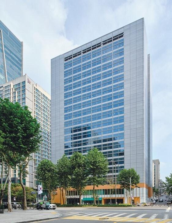 본문 이미지 - 삼성FN리츠에 편입된 빌딩 (삼성증권 제공)