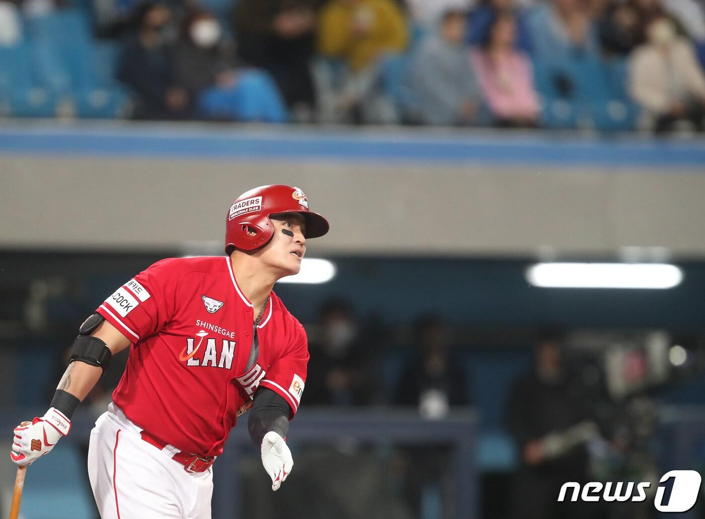 본문 이미지 - 추신수가 개막전 부상 이후 16일만에 복귀했다. /뉴스1 DB ⓒ News1 공정식 기자