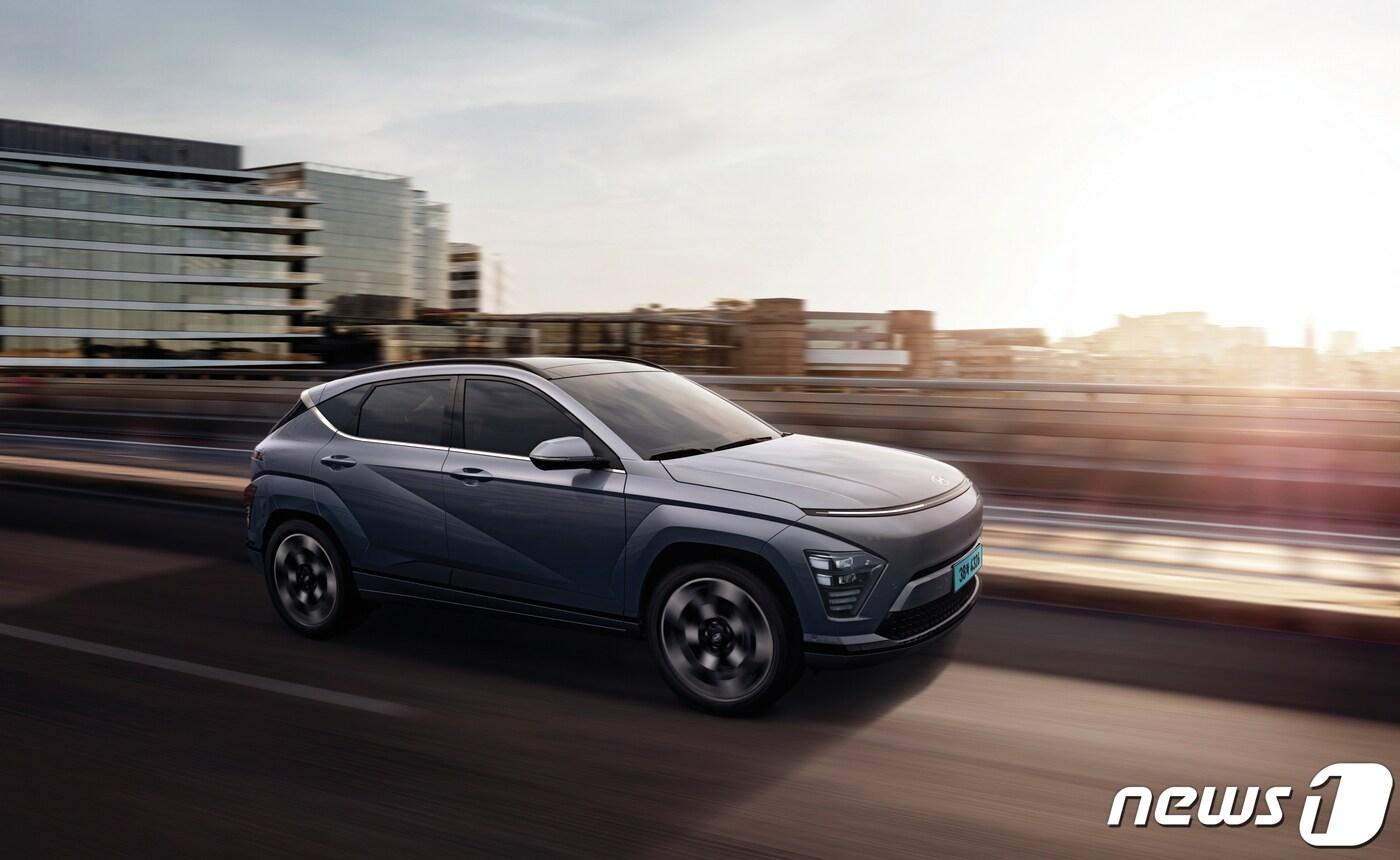 본문 이미지 - 현대자동차는 친환경성과 실용성을 두루 갖춘 다재다능한 SUV '디 올 뉴 코나 일렉트릭'을 13일 출시한다고 밝혔다. (현대자동차 제공) 2023.4.13/뉴스1