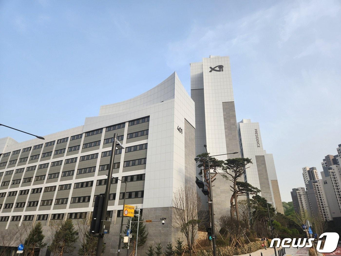 본문 이미지 - 개포자이 프레지던스 모습 2023.4.13/뉴스1 ⓒ News1 박기현 기자