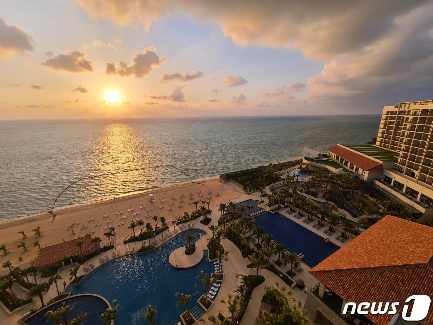 본문 이미지 - 류큐 호텔 앤 리조트 나시로 비치 객실 뷰 ⓒ News1