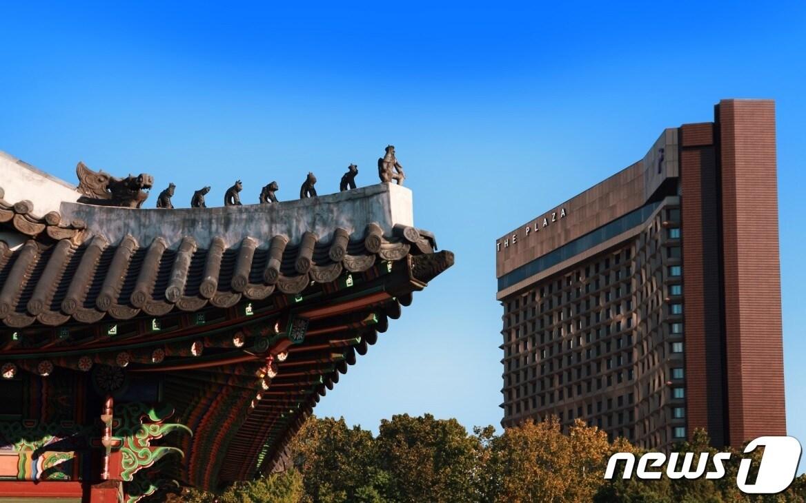본문 이미지 - 더 플라자 전경(한화호텔앤드리조트 제공)