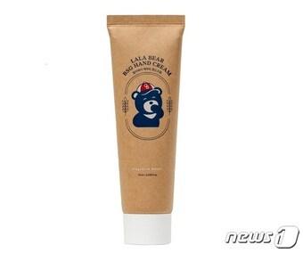 본문 이미지 - 오비맥주의 맥주박을 업사이클링해 만든 '랄라베어 맥주박 핸드크림'.(오비맥주 제공)