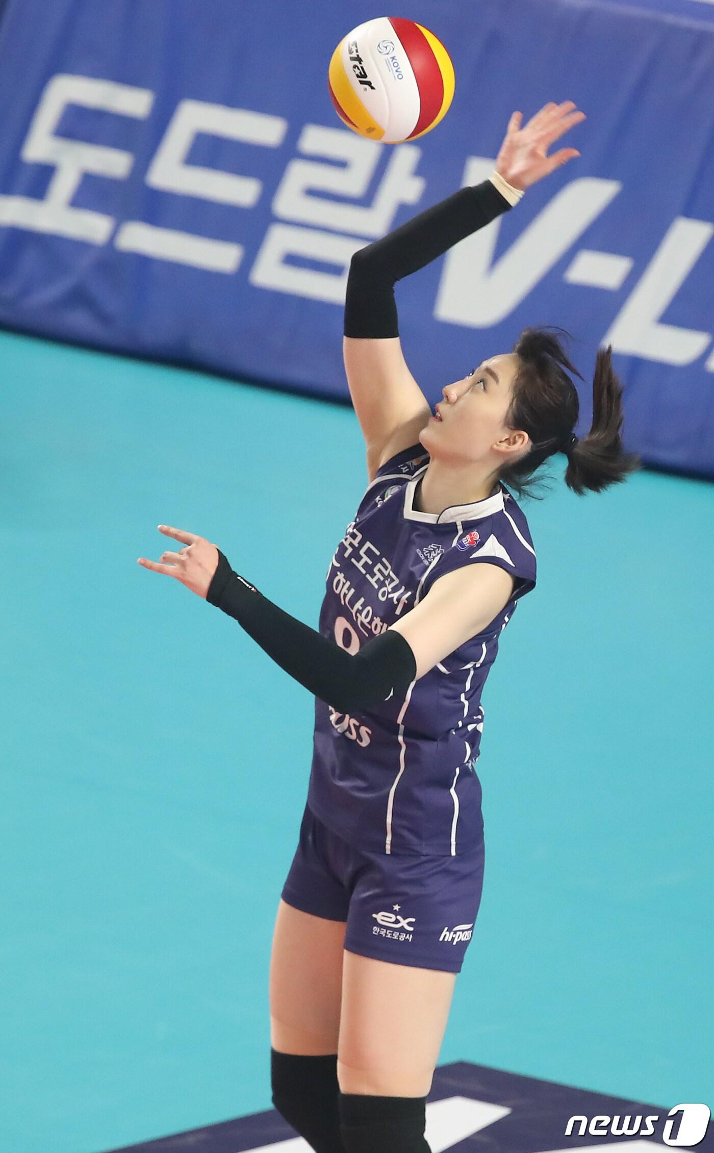 본문 이미지 - 여자배구 대표팀에 선발된 박정아. /뉴스1 DB ⓒ News1 공정식 기자