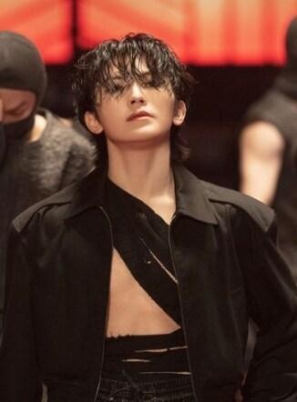 본문 이미지 - 그룹 세븐틴 우지 인스타그램 갈무리