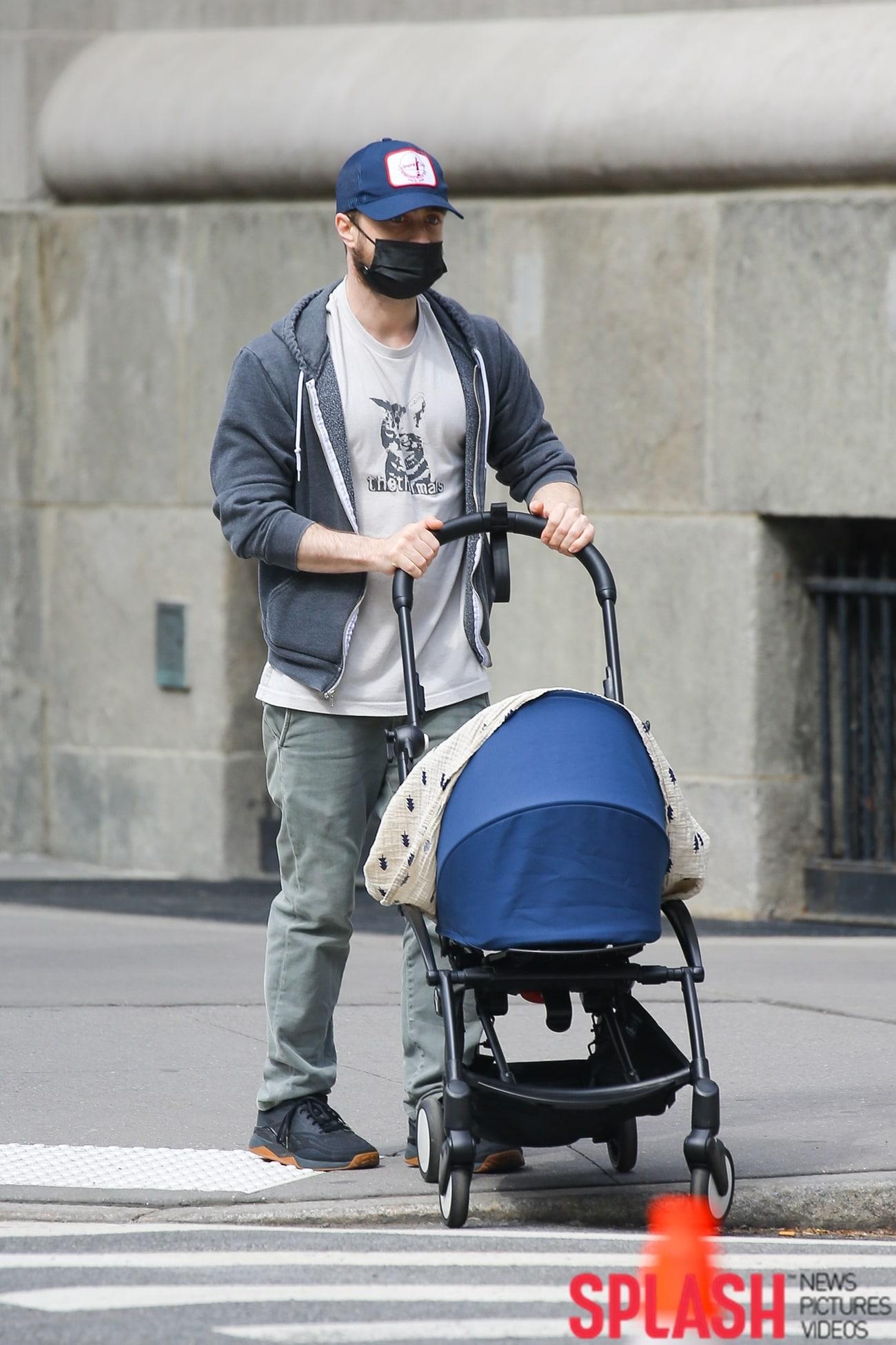 본문 이미지 - 다니엘 래드클리프 / 사진제공=Splash News