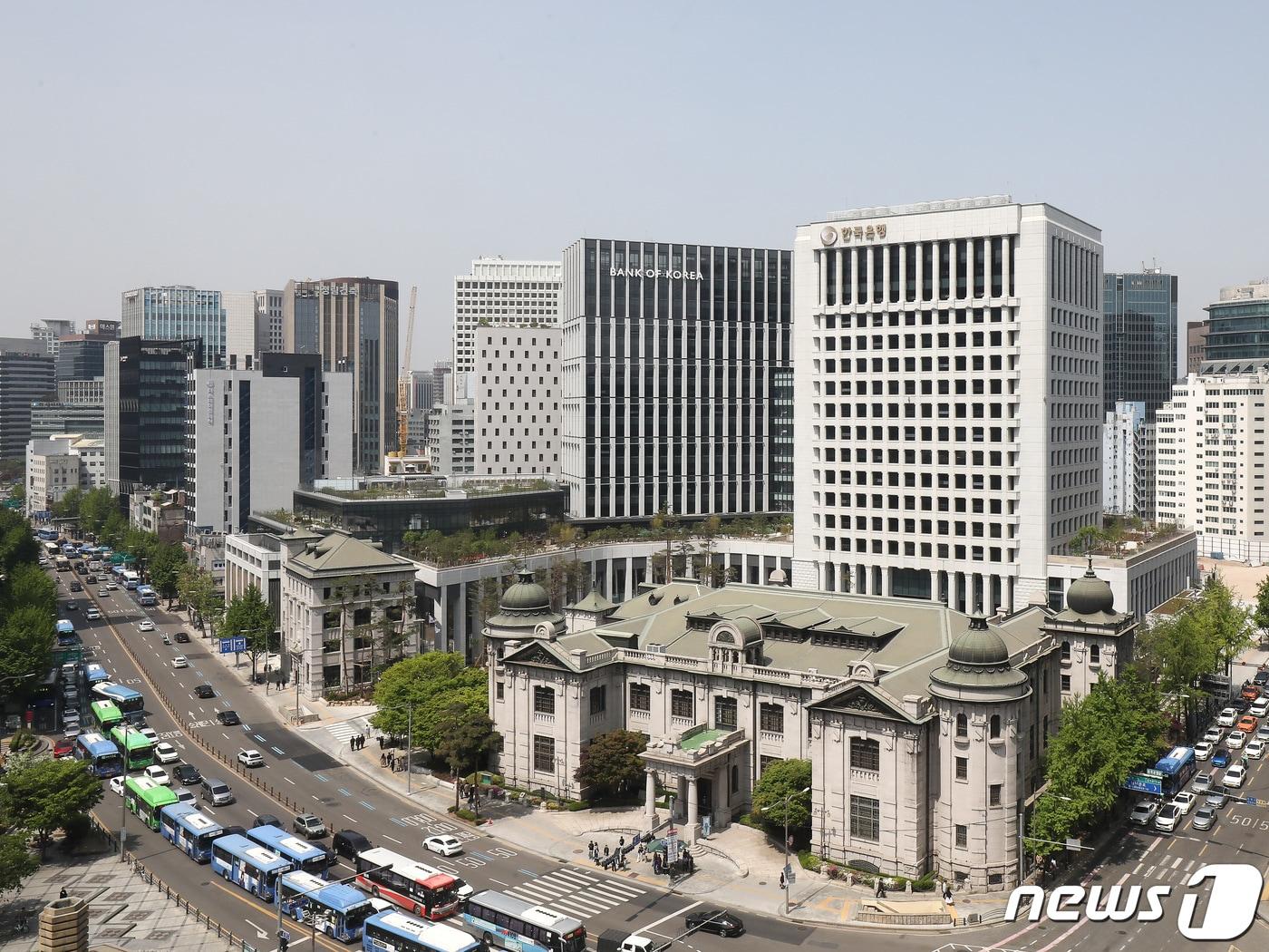 본문 이미지 - 한국은행 본부 /뉴스1