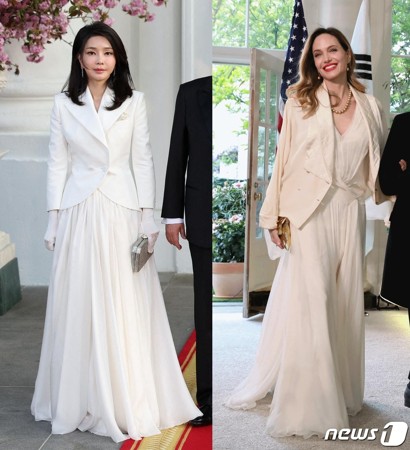 본문 이미지 - 26일(현지시간) 미국 백악관 국빈만찬에 참석한 김건희 여사(왼쪽)와 할리우드 스타 앤젤리나 졸리. 2023.04.26. ⓒ 로이터=뉴스1