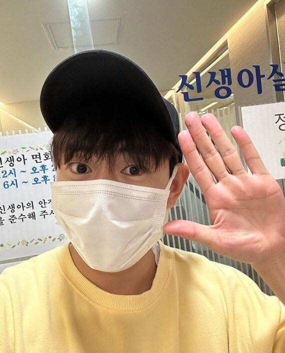 본문 이미지 - 안용준 인스타그램
