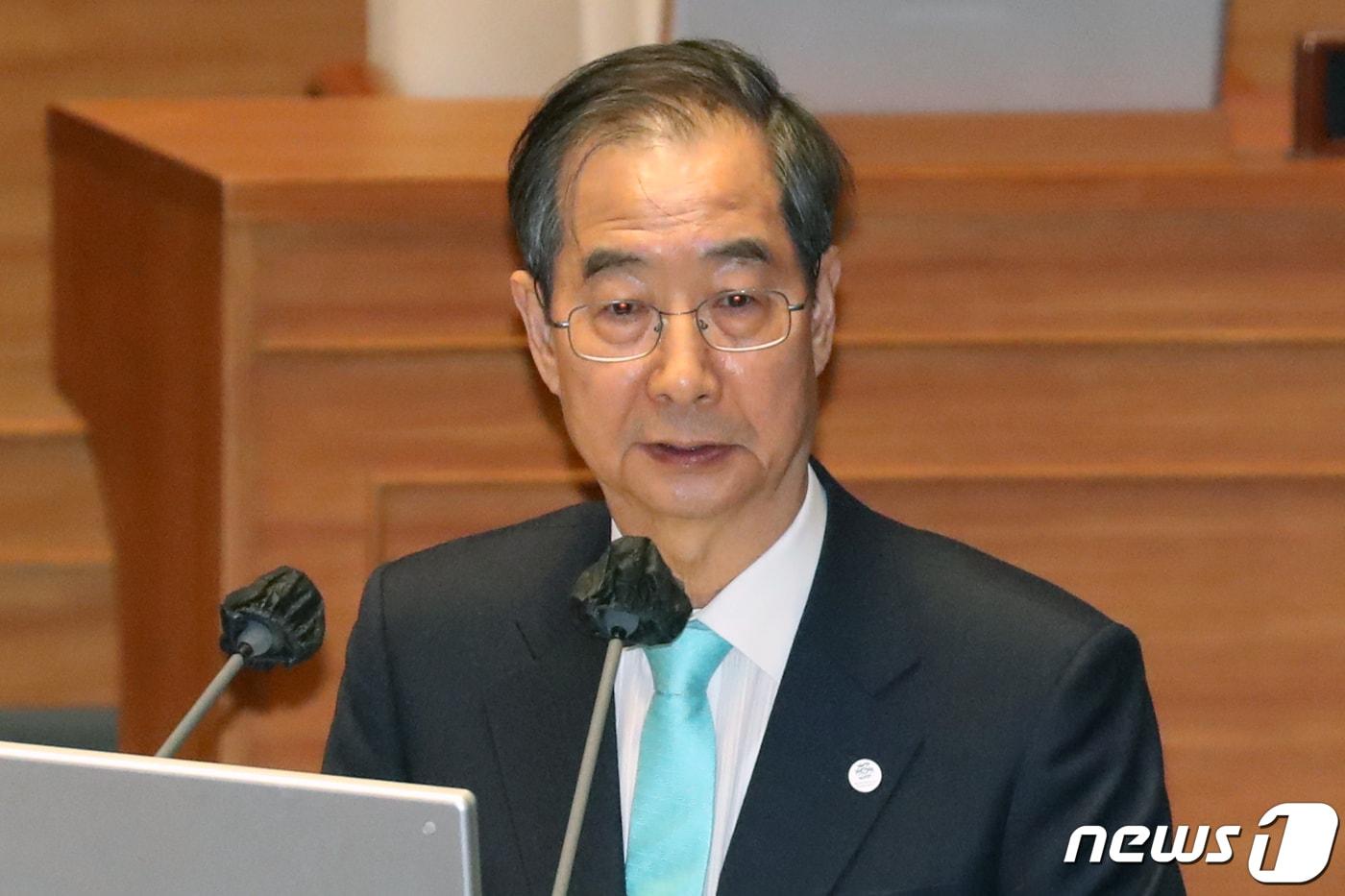 본문 이미지 - 한덕수 국무총리가 3일 서울 여의도 국회에서 열린 제405회 국회(임시회) 제1차 본회의 정치·외교·통일·안보 분야 대정부질문에서 박용진 더불어민주당 의원의 질문에 답하고 있다. 2023.4.3/뉴스1 ⓒ News1 황기선 기자