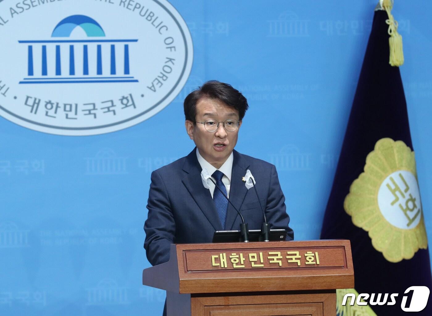 본문 이미지 - 권칠승 더불어민주당 수석대변인. 뉴스1 ⓒ News1 ,송원영 기자