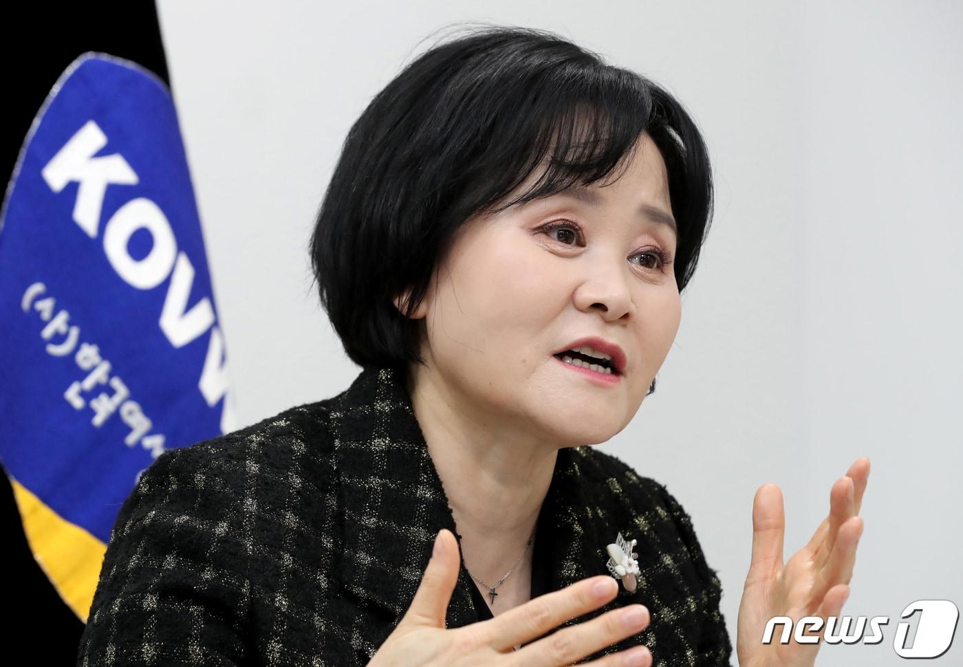 윤미옥 한국여성벤처협회장이 5일 서울 강남구 한국여성벤처협회에서 뉴스1과 인터뷰 하고 있다. 2023.4.5/뉴스1 ⓒ News1 장수영 기자
