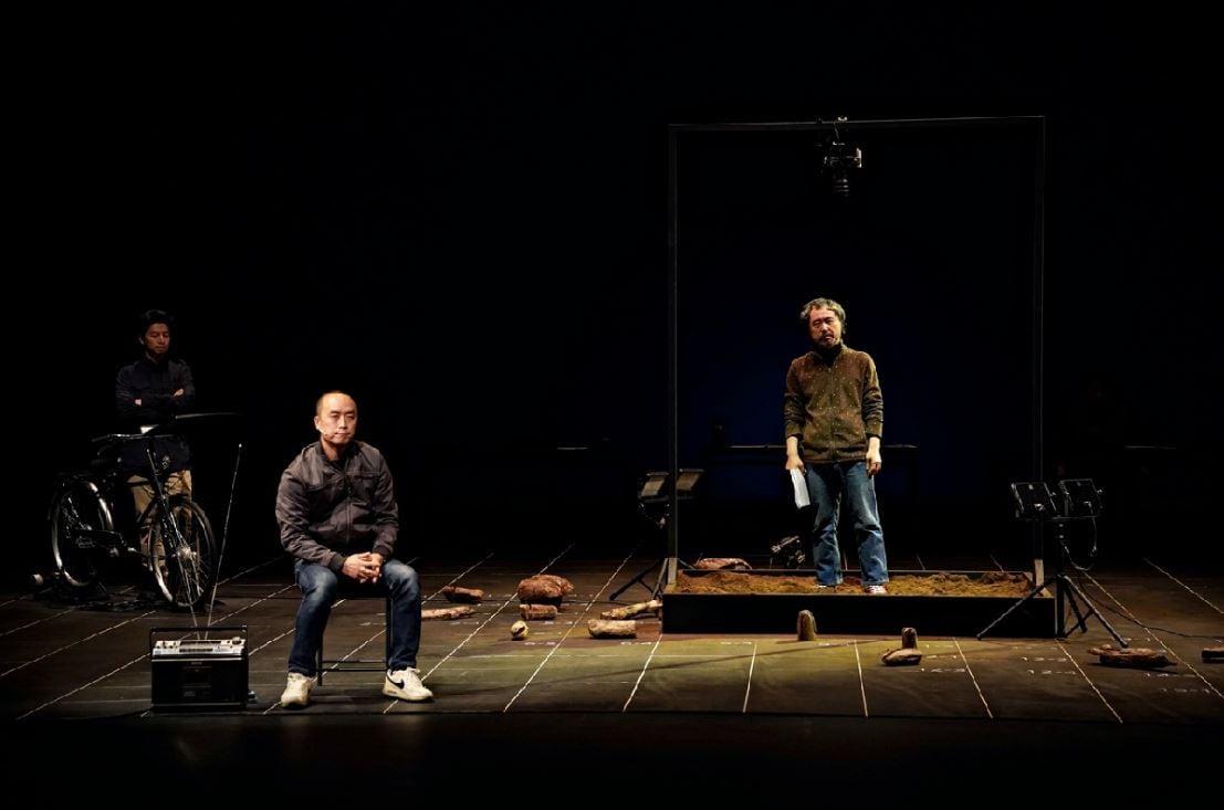 본문 이미지 - 연극 '섬 이야기' 공연 사진. (크리에이티브 VaQi 제공) 