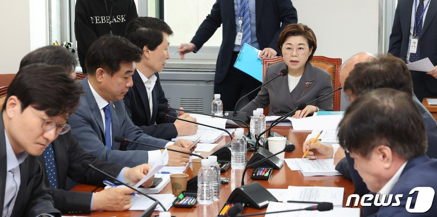 김정재 국토교통위 소위원장이 10일 오전 서울 여의도 국회에서 열린 국토교통위원회 국토법안심사소위원회를 주재하고 있다. (공동취재) 2023.5.10/뉴스1 ⓒ News1 송원영 기자