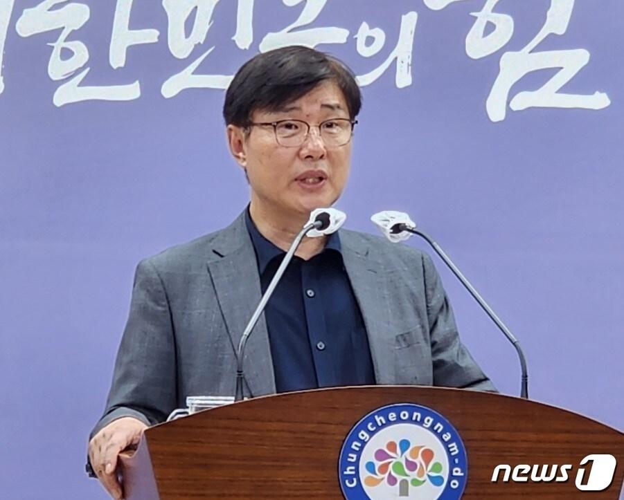 본문 이미지 - 유재룡 충남도 산업경제실장이 11일 도청 프레스센터에서 뿌리산업 특화단지 추진에 대해 설명하고 있다.2023.5.11./뉴스1ⓒ 뉴스1 이찬선 기자