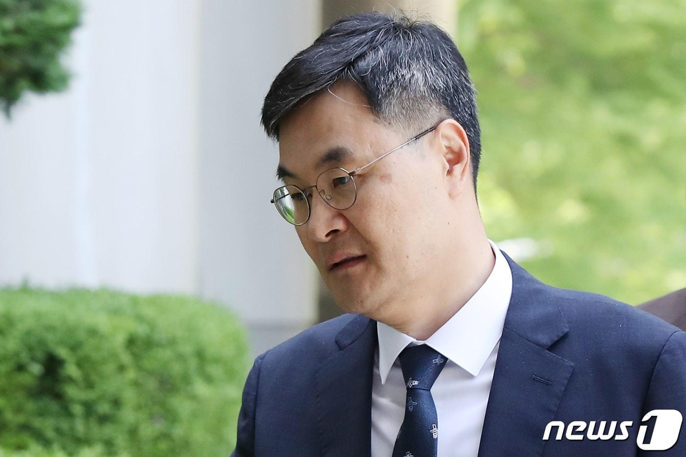 본문 이미지 - 고(故) 이예람 중사 사망 사건을 수사한 군 검사에게 부당한 위력을 행사한 혐의로 기소된 전익수 전 공군 법무실장. 2023.5.15 ⓒ 뉴스1 민경석 기자