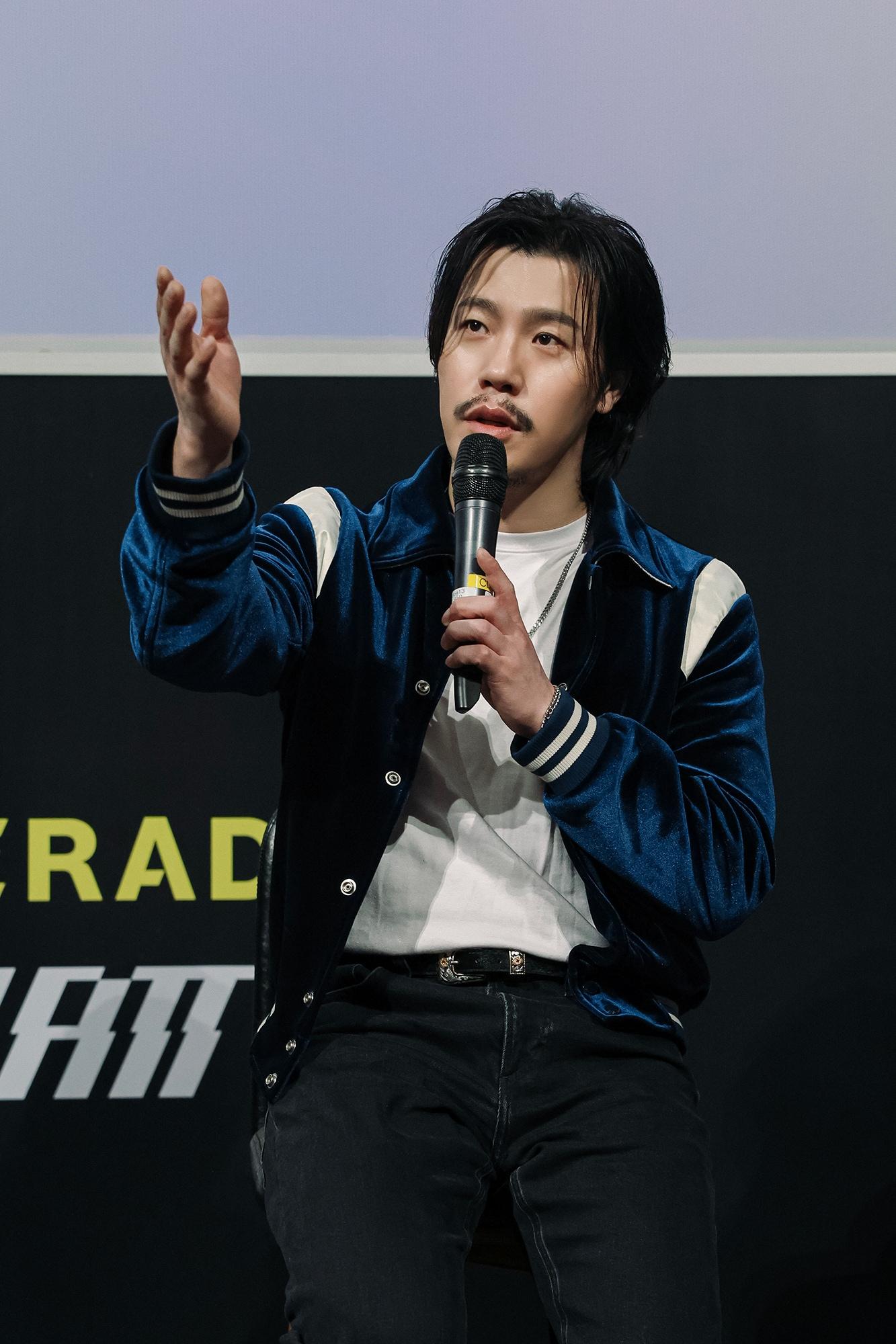 본문 이미지 - 가수 미드낫(이현)/ 사진제공=하이브