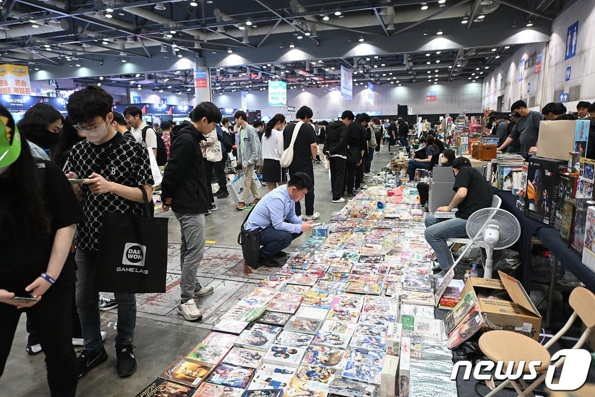 본문 이미지 - 수도권 최대 규모 융복합 게임쇼 ‘2023 플레이엑스포(PlayX4)’가 역대 최다인 10만5000명의 참관객이 방문하며 지난 14일 막을 내렸다.(경기도 제공)