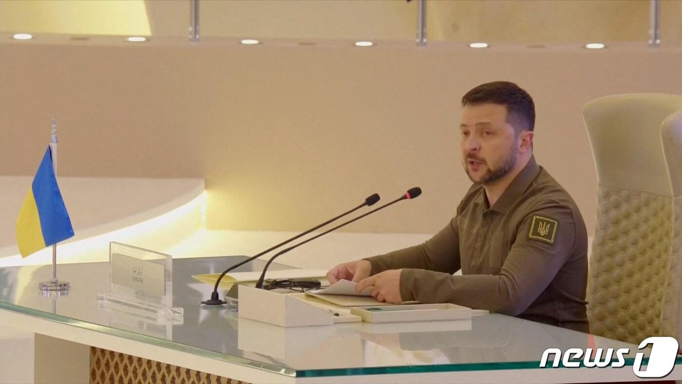 본문 이미지 - 볼로디미르 젤렌스키 우크라이나 대통령이 19일(현지시간) 사우디아라비아 제다에서 열리는 아랍 연맹 정상회의에 참석을 하고 있다. ⓒ 로이터=뉴스1 ⓒ News1 우동명 기자