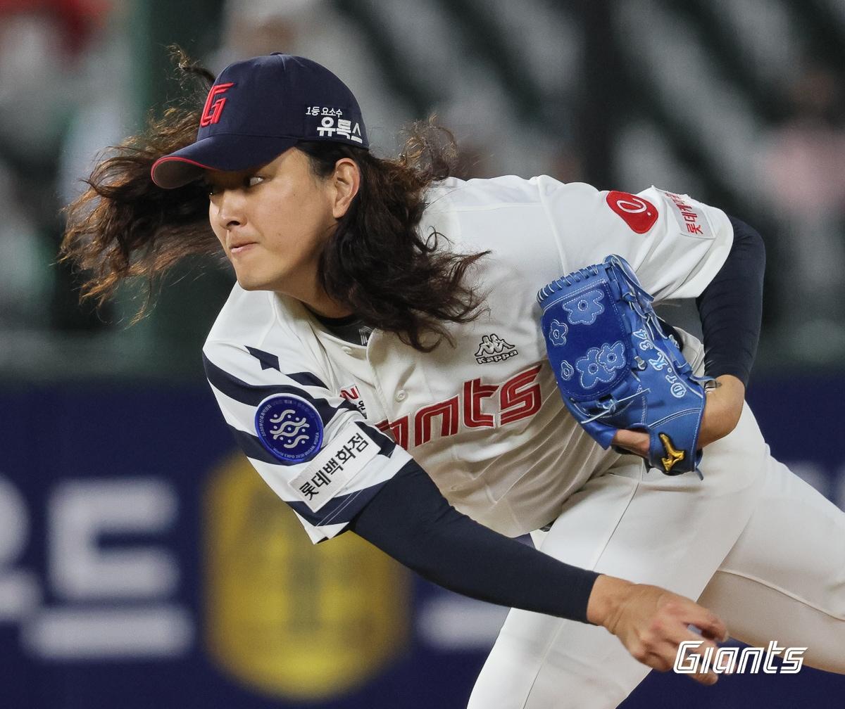 본문 이미지 - 롯데 자이언츠 투수 김원중.(롯데 자이언츠 제공)