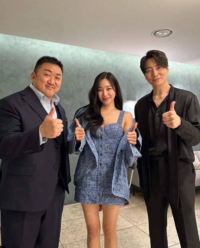 본문 이미지 - 배우 마동석, 티파니, 이준혁(왼쪽부터)티파니 SNS 캡처