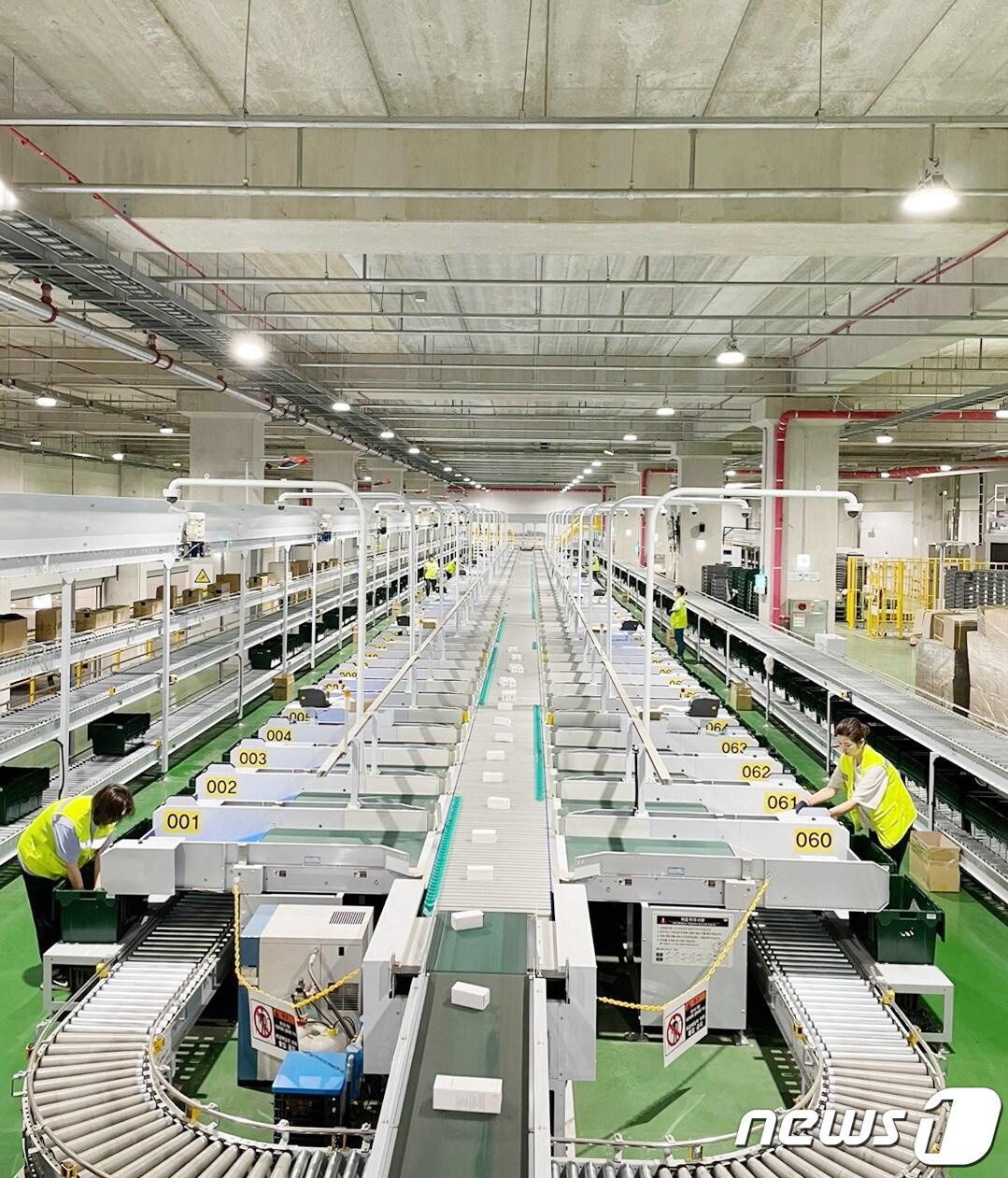 본문 이미지 - CJ대한통운 물류센터(CJ대한통운 제공)