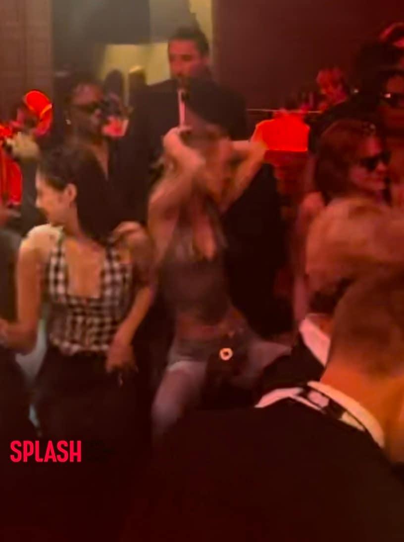 본문 이미지 - 제니, 릴리 로즈 뎁, 위켄드 / 사진 = Splash news 제공