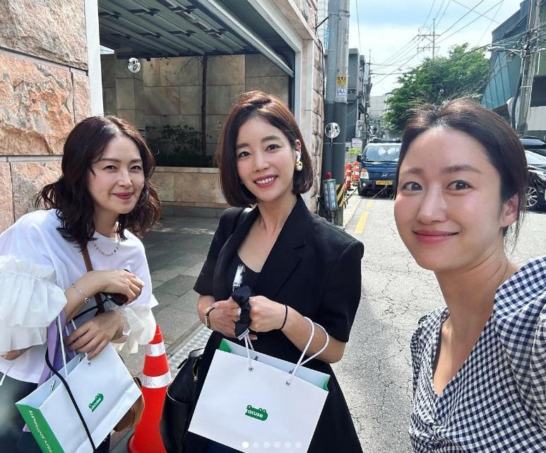 본문 이미지 - 전혜빈 SNS 캡처