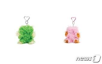 본문 이미지 - 럭키슈에뜨가 자체 캐릭터 럭츄를 활용해 선보인 키링.&#40;럭키슈에뜨제공&#41;