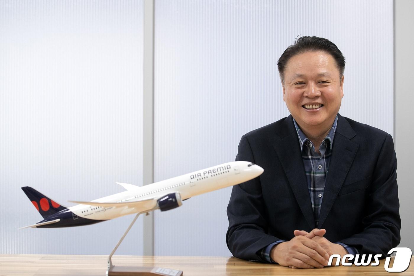 유명섭 에어프레미아 대표이사가 3일 서울 강서구 에어프레미아에서 뉴스1과 인터뷰하고 있다. 2023.5.3/뉴스1 ⓒ News1 이승배 기자