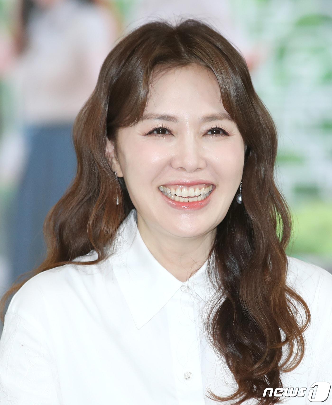 본문 이미지 - 배우 하희라 ⓒ News1
