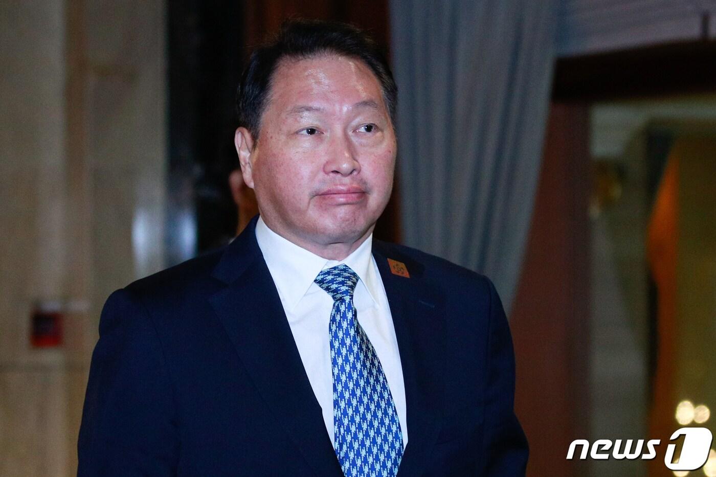 본문 이미지 - 최태원 대한상공회의소 회장(SK그룹 회장). 2023.5.8/뉴스1 ⓒ News1 안은나 기자