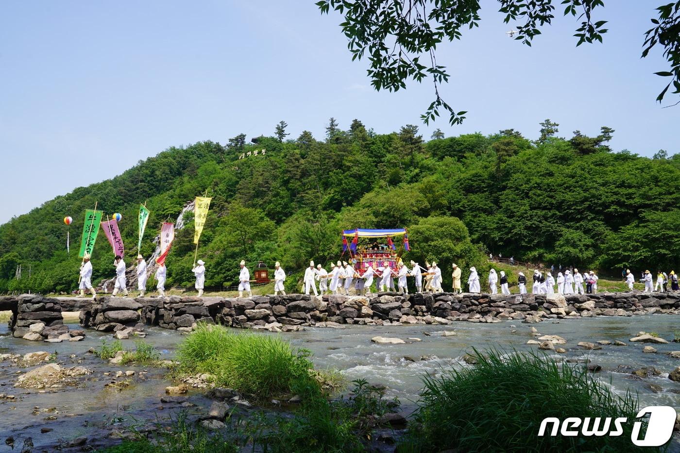 본문 이미지 - 생거진천 농다리축제.(진천군 제공)