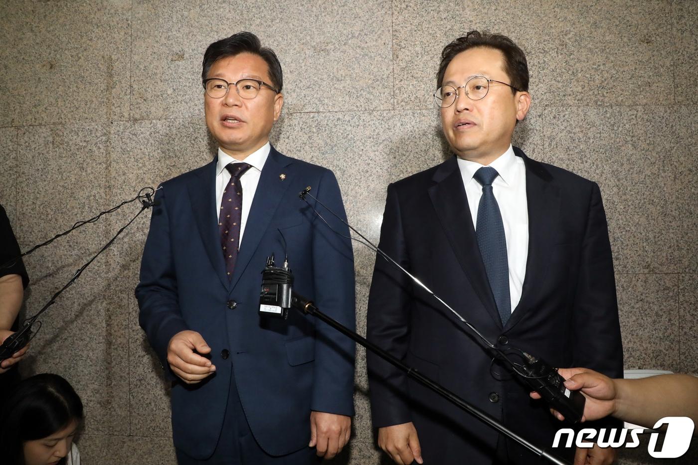 본문 이미지 - 이양수 국민의힘 원내수석부대표와 송기헌 더불어민주당 원내수석부대표. 뉴스1 ⓒ News1 황기선 기자