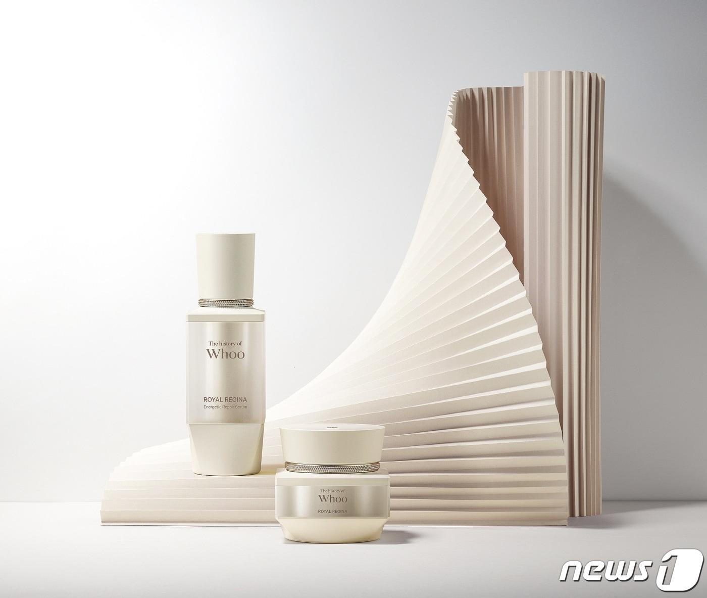 본문 이미지 - '더 히스토리 오브 후'(후)는 트리트먼트, 세럼, 크림 세 단계만으로 피부 에너지와 리듬을 개선해주는 에너제틱 안티에이징 라인인 '로얄 레지나'를 신규 출시했다.(후제공)