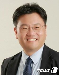 본문 이미지 - 윤비 성균관대 정치외교학과 교수