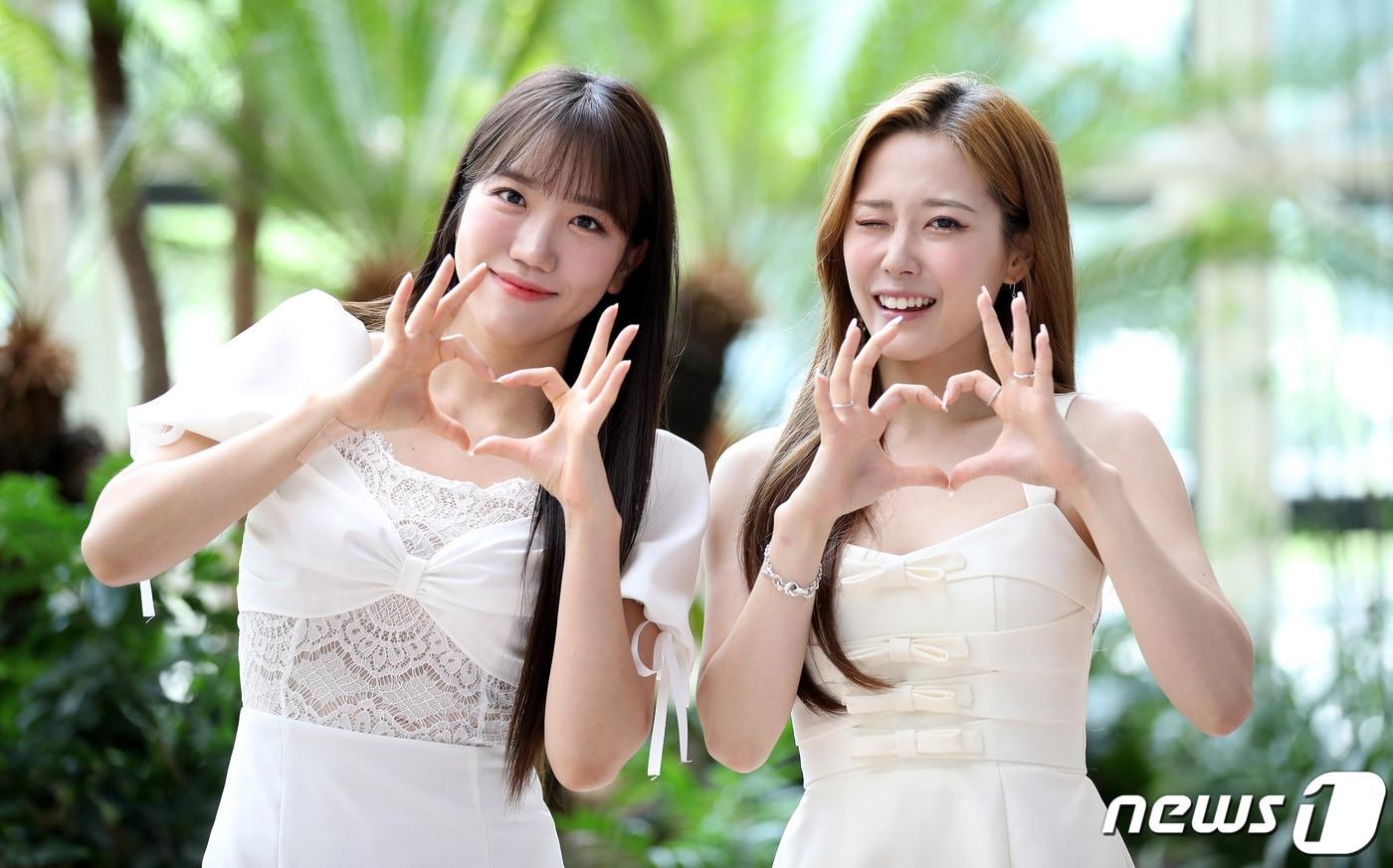 트로트 2인조 그룹 두자매 김희진(왼쪽)과 윤서령 / 뉴스1 ⓒ News1 박지혜 기자