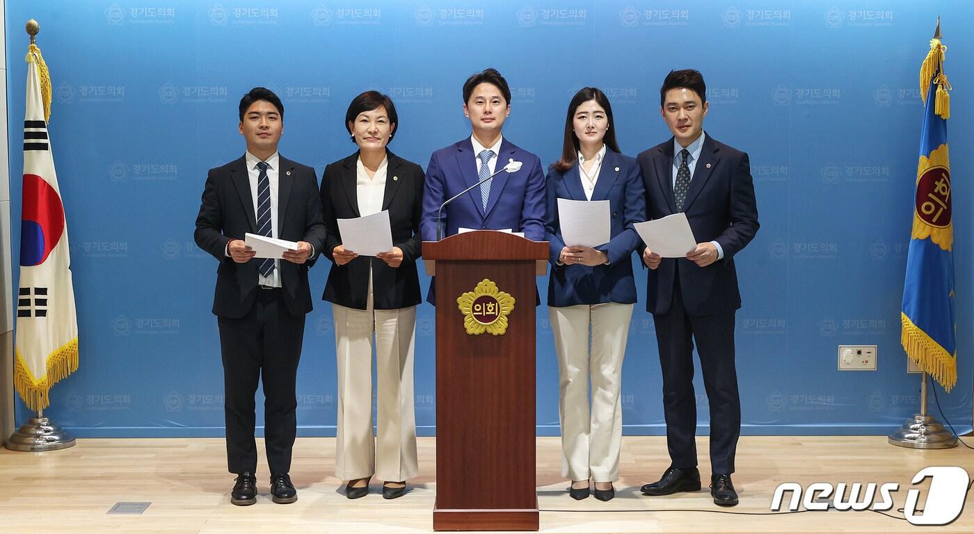 본문 이미지 - 경기도의회 더불어민주당 대변인단.(자료사진)/