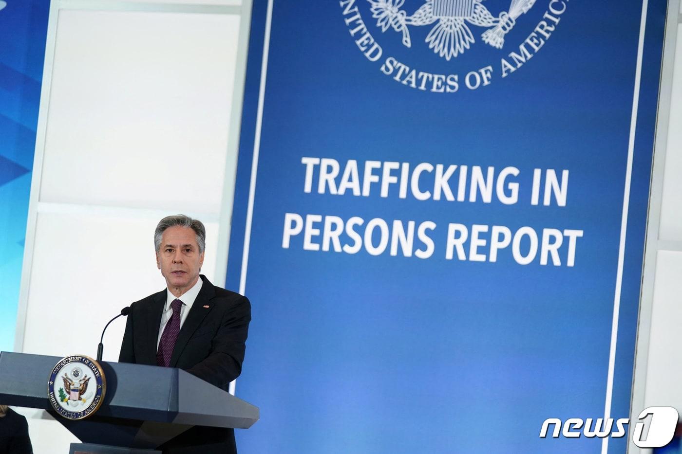 토니 블링컨 미 국무장관이 15일(현지시간) 미국 워싱턴 국무부에서 '2023 인신매매 보고서' 발표와 관련한 발언을 하고 있다. ⓒ 로이터=뉴스1 ⓒ News1 김현 특파원